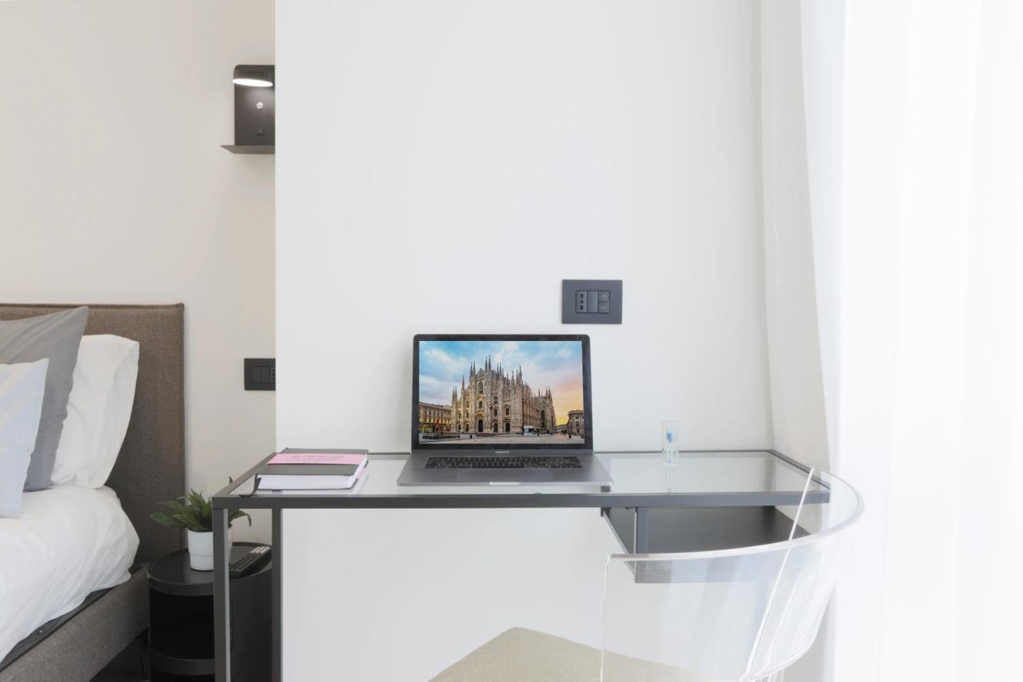New Modern Flat 10 Minutes Walk From Central Station Милан Экстерьер фото