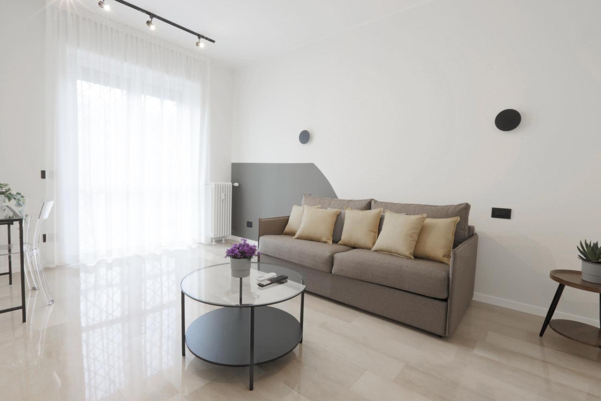 New Modern Flat 10 Minutes Walk From Central Station Милан Экстерьер фото